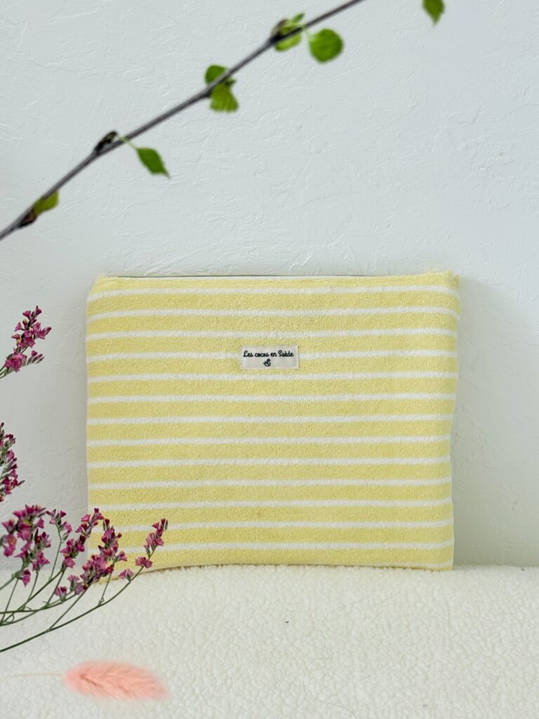 Trousse de toilette plate