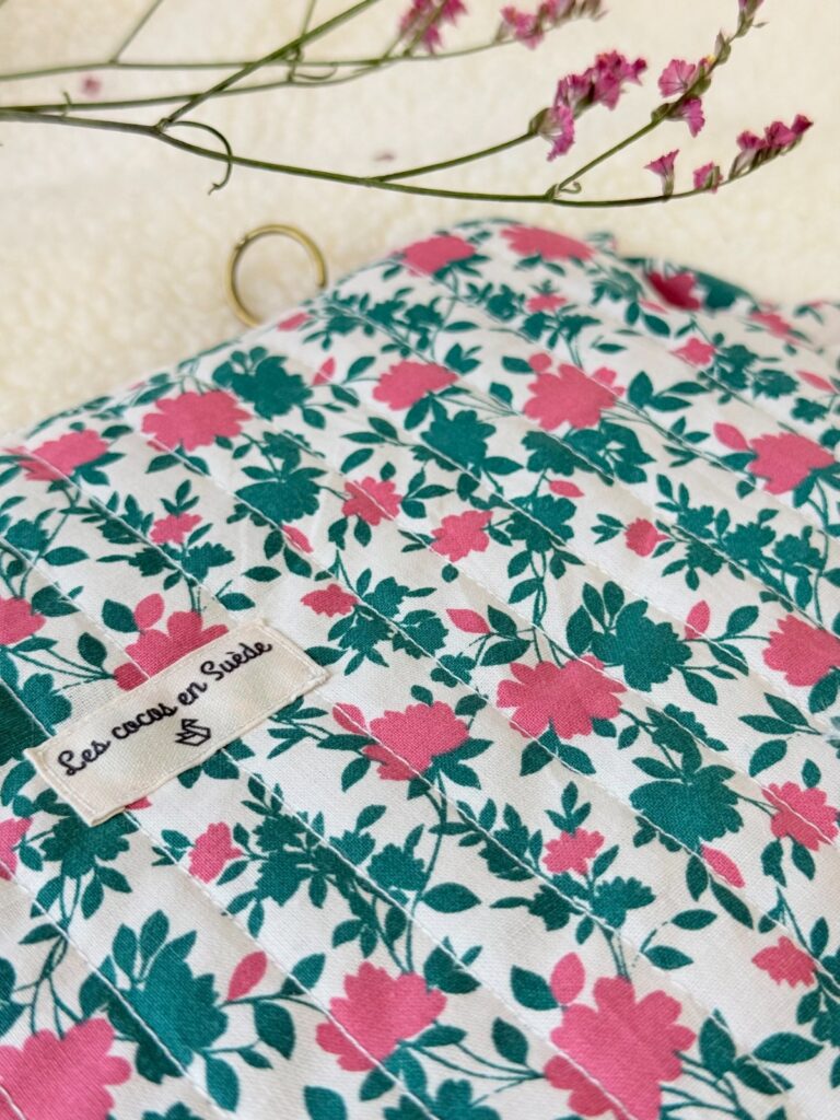 Trousse de toilette plate à volants – Image 3